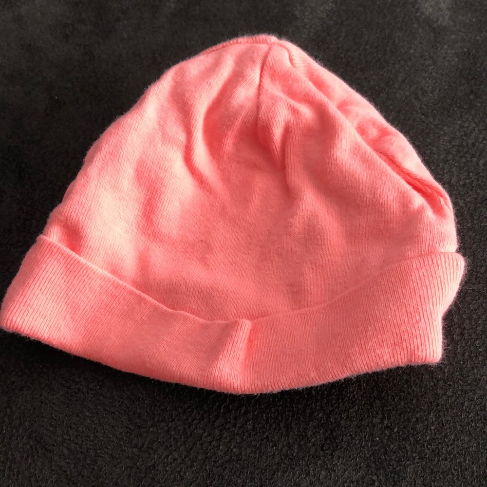 Peach hat by gerber size 0-6 months